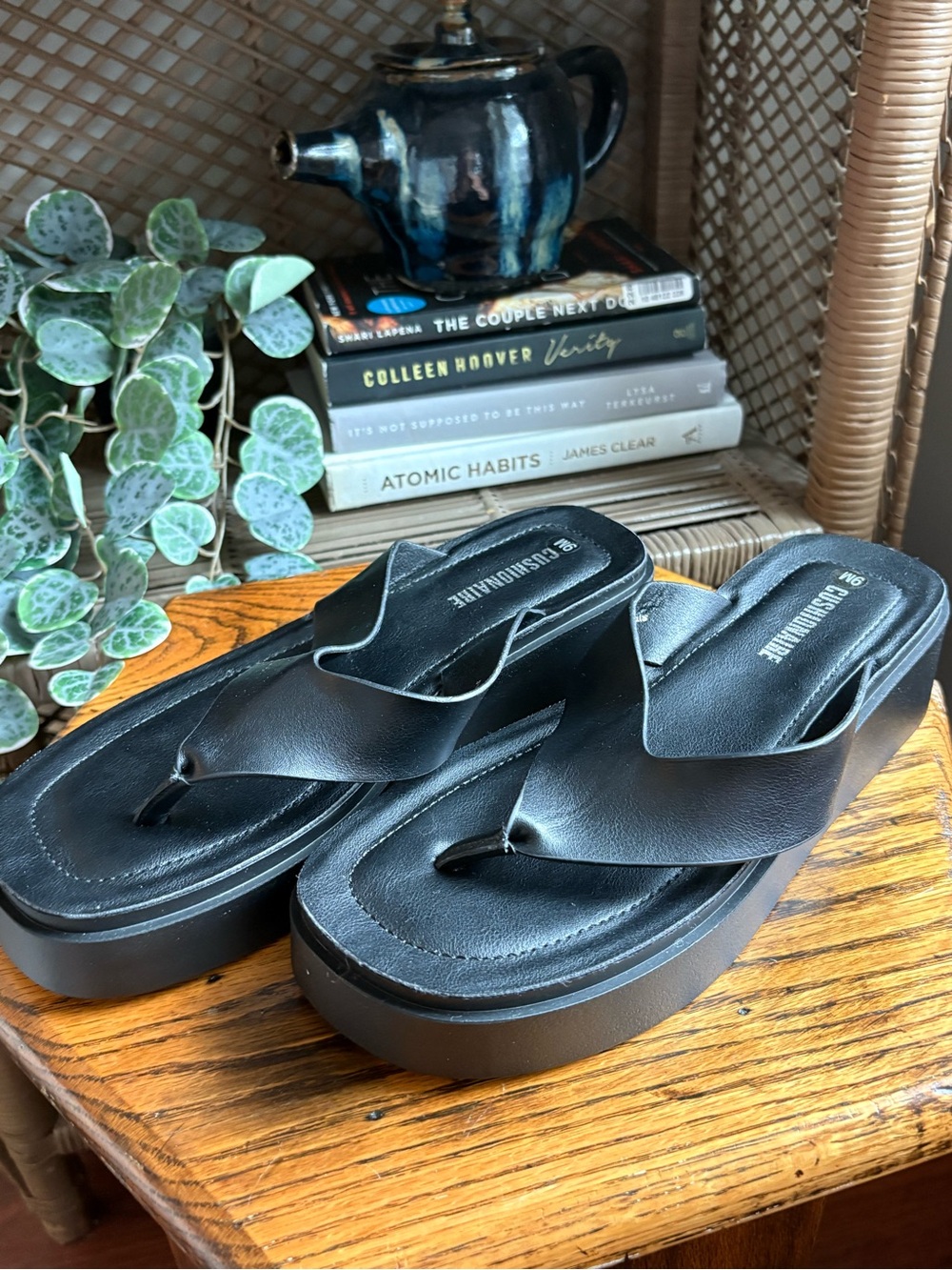 Platform Thong Sandals in Black